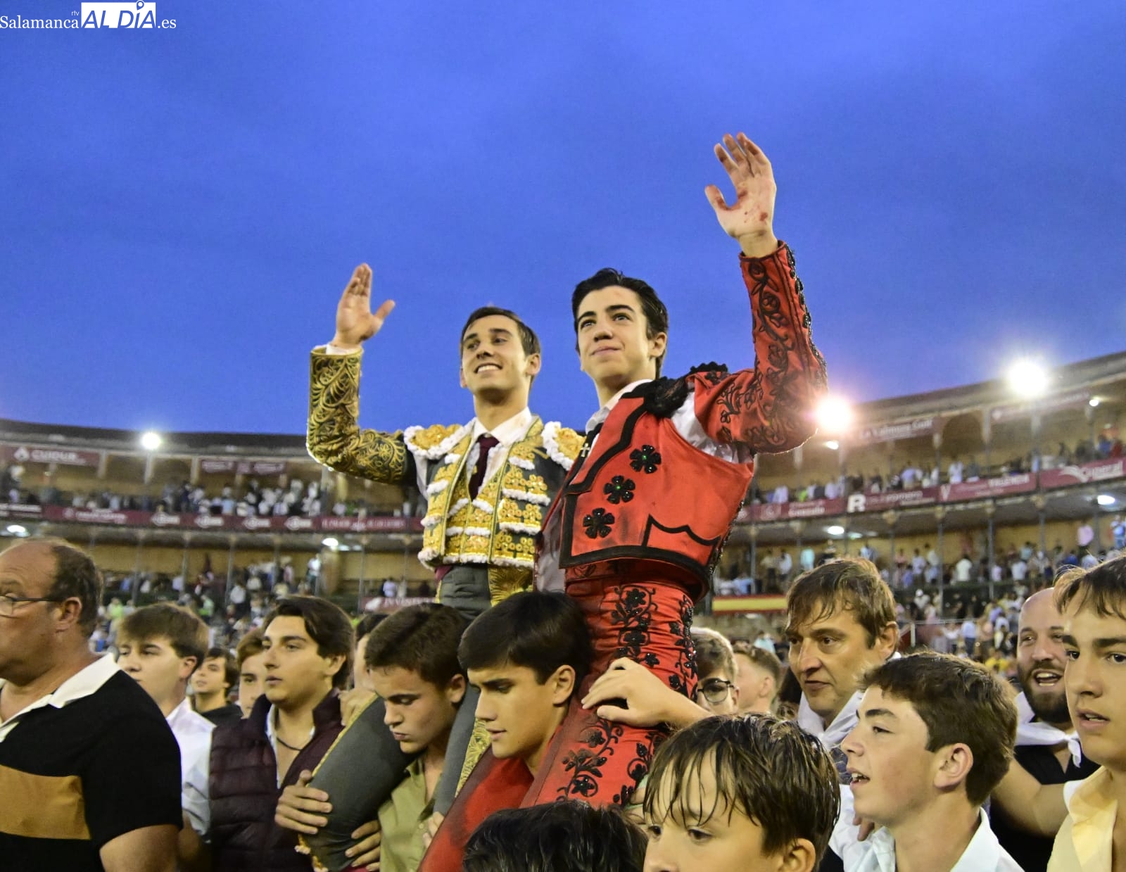 Ismael Martín y Marco Pérez triunfan bajo la lluvia