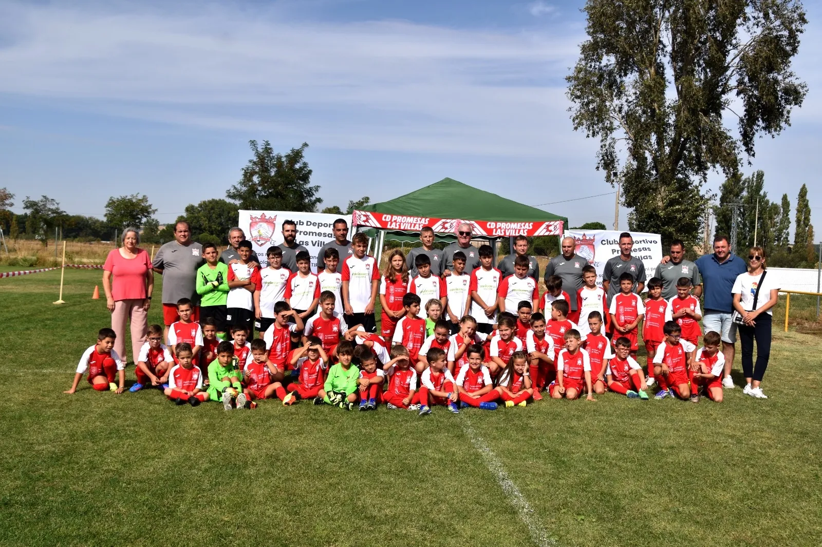 El C.D. Promesas Las Villas presenta sus equipos para la temporada 2025-2026