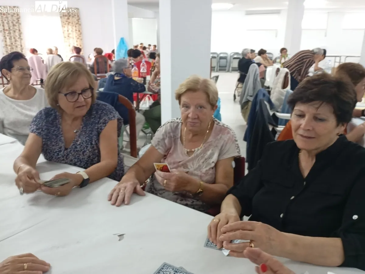La Asociación de Mujeres de Lumbrales comienza el nuevo curso de actividades con la convivencia anual 