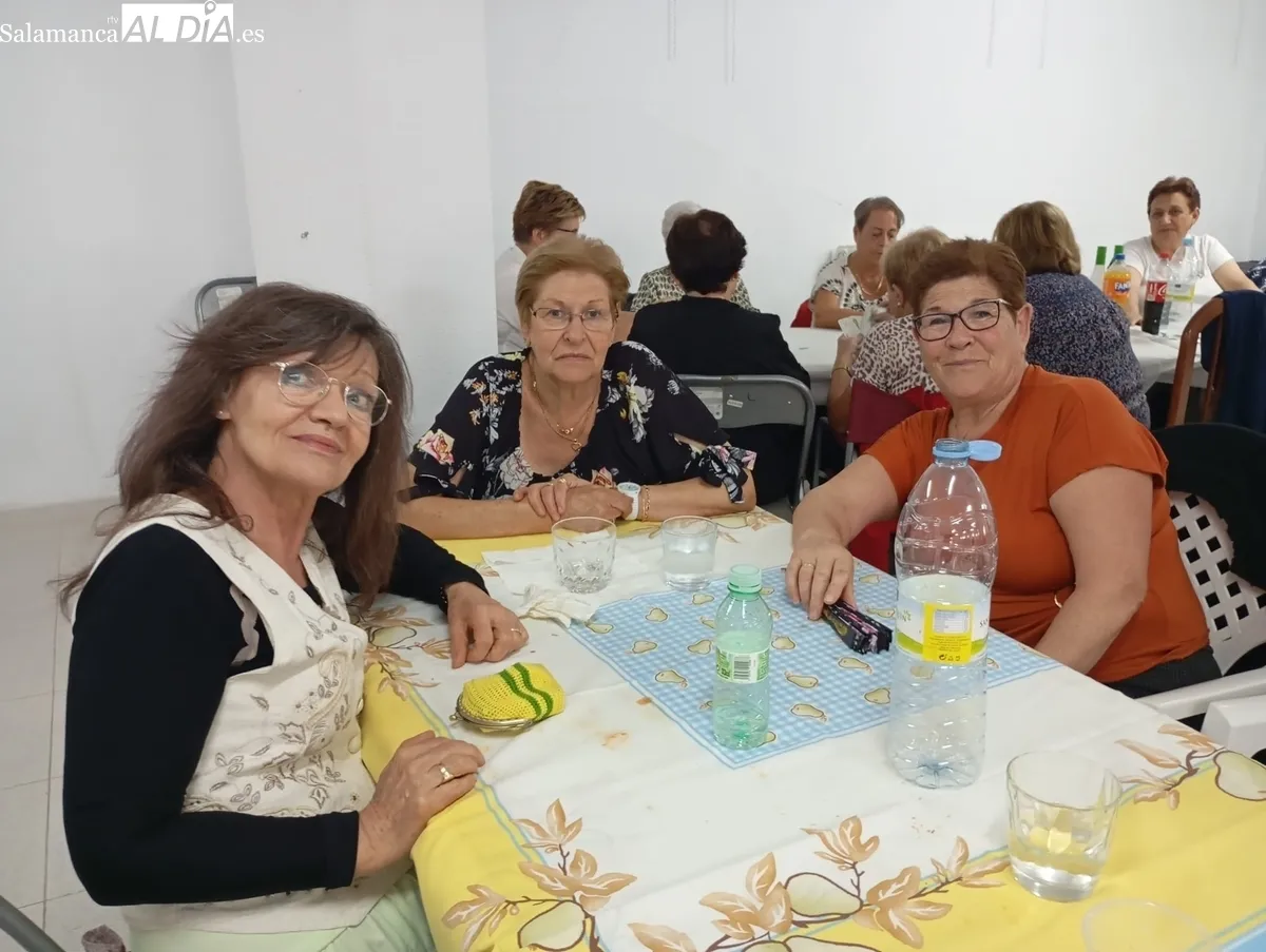 La Asociación de Mujeres de Lumbrales comienza el nuevo curso de actividades con la convivencia anual 