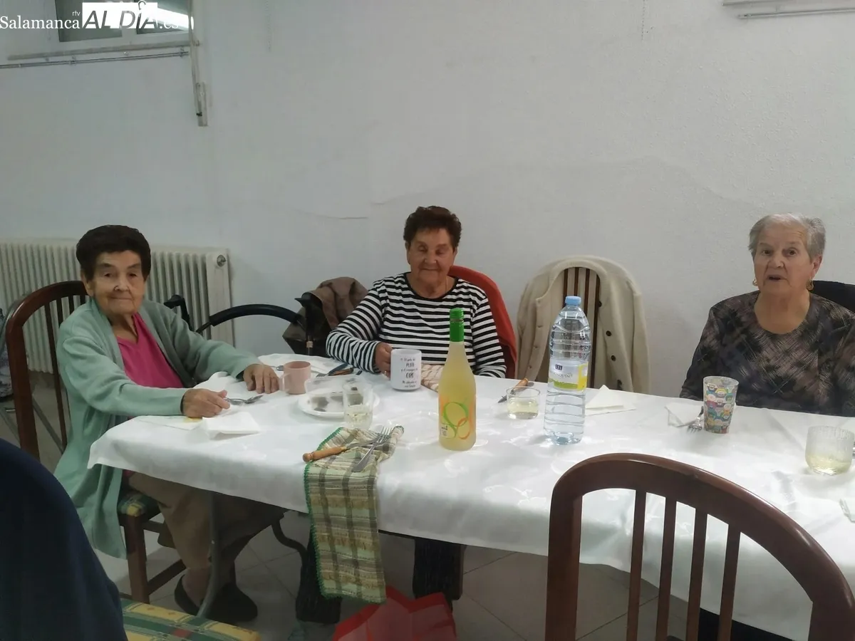 La Asociación de Mujeres de Lumbrales comienza el nuevo curso de actividades con la convivencia anual 