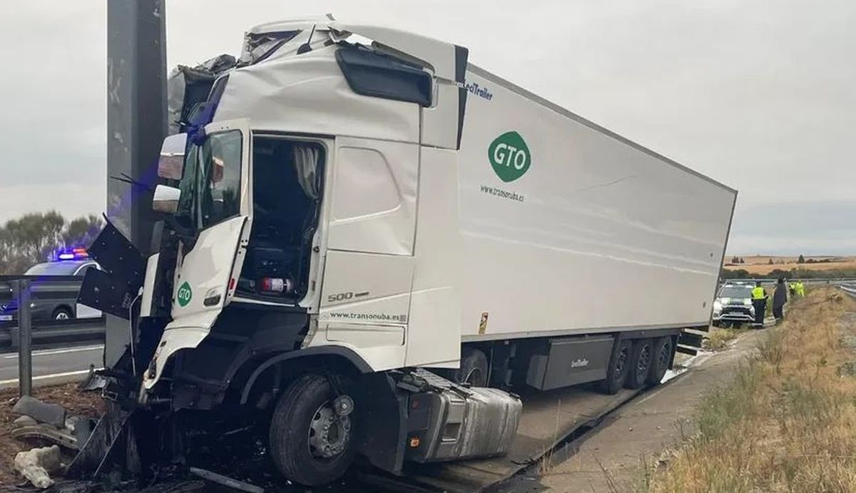Accidente de camión en la A-66 en Salamanca: cortado un carril