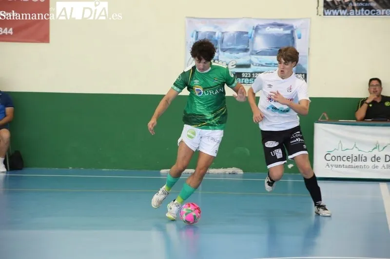 Foto 6 - FOTOS | El Piensos Dur&aacute;n Albense cae ante Noia Portus Apostoli tras un intenso partido lleno de alternativas (3-4)