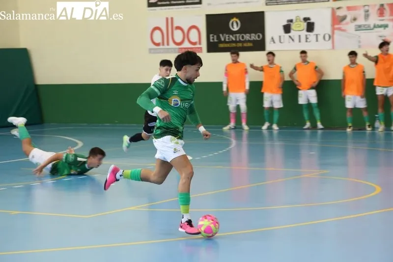 Foto 3 - FOTOS | El Piensos Dur&aacute;n Albense cae ante Noia Portus Apostoli tras un intenso partido lleno de alternativas (3-4)