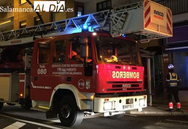 Incendio en Salamanca: queman dos coches en El Zurguén