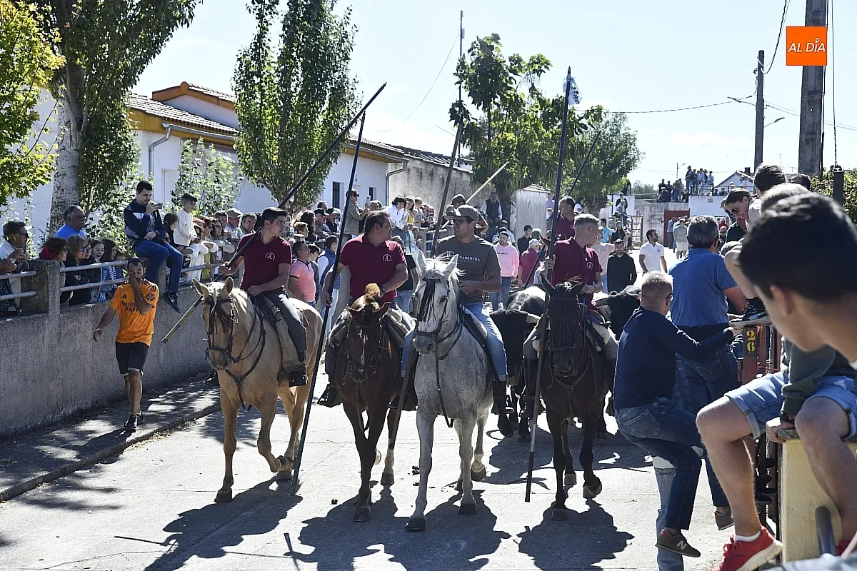 Encierro a caballo en Espeja fiestas de San Lino/ Fotos: Adrián M.Pastor