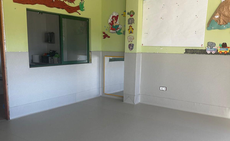 La Escuela Infantil Villa de Alba estrena nuevo suelo