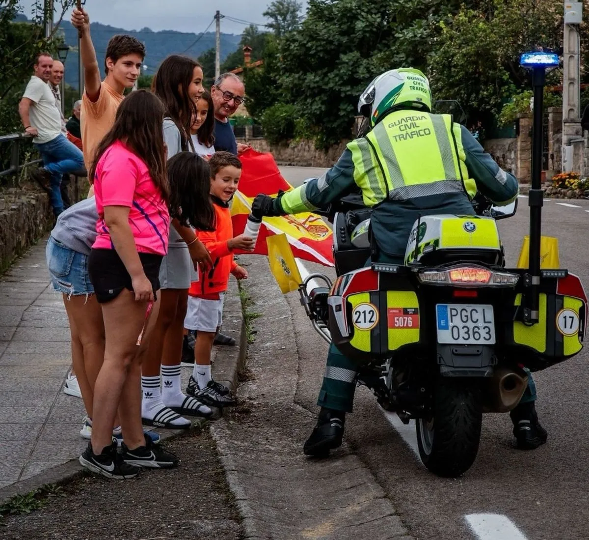 Despliegue de la Guardia Civil en la Vuelta Ciclista a España