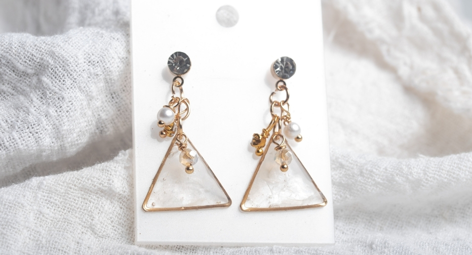 Joyas artesanales: el valor de las piezas únicas frente a la producción en masa