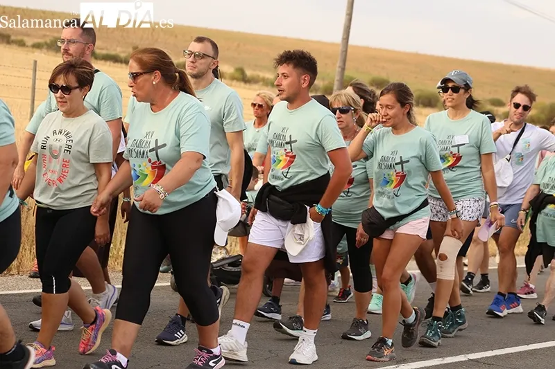 Foto 11 - Emoci&oacute;n y compromiso en la Cuesta Hijosa: la Marcha Teresiana 2025 alcanza su meta en Alba