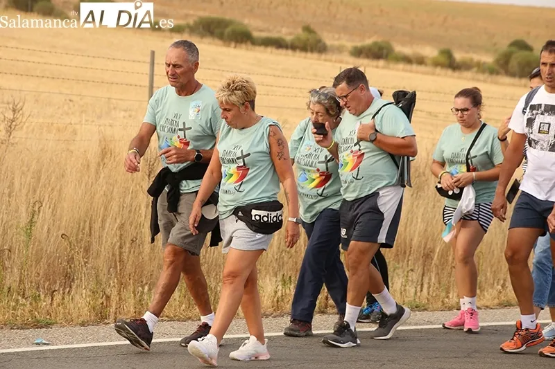 Foto 7 - Emoci&oacute;n y compromiso en la Cuesta Hijosa: la Marcha Teresiana 2025 alcanza su meta en Alba