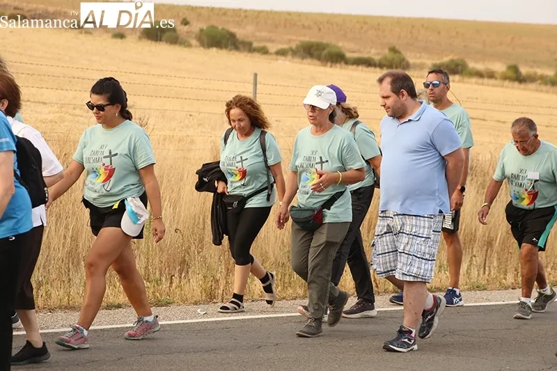 Foto 2 - Emoci&oacute;n y compromiso en la Cuesta Hijosa: la Marcha Teresiana 2025 alcanza su meta en Alba