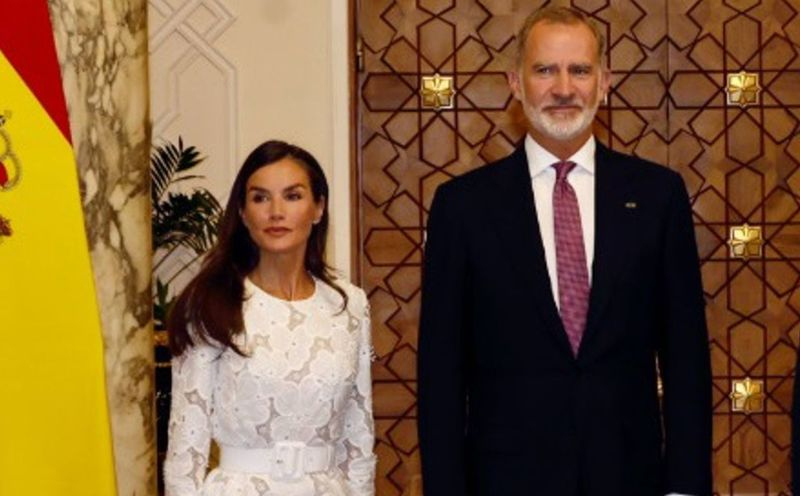 La reina Letizia se supera en Egipto: el vestido made in Spain con el que ha acaparado todas las miradas