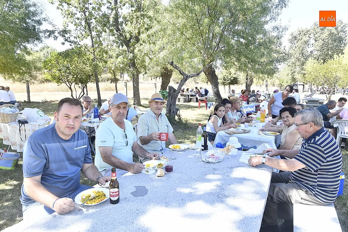 Paella popular en Diosleguarde/ Fotos: Adrián M.Pastor