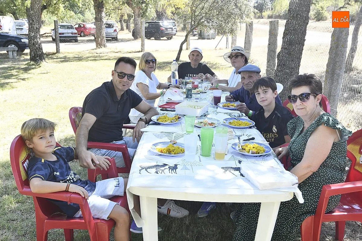 Paella popular en Diosleguarde/ Fotos: Adrián M.Pastor
