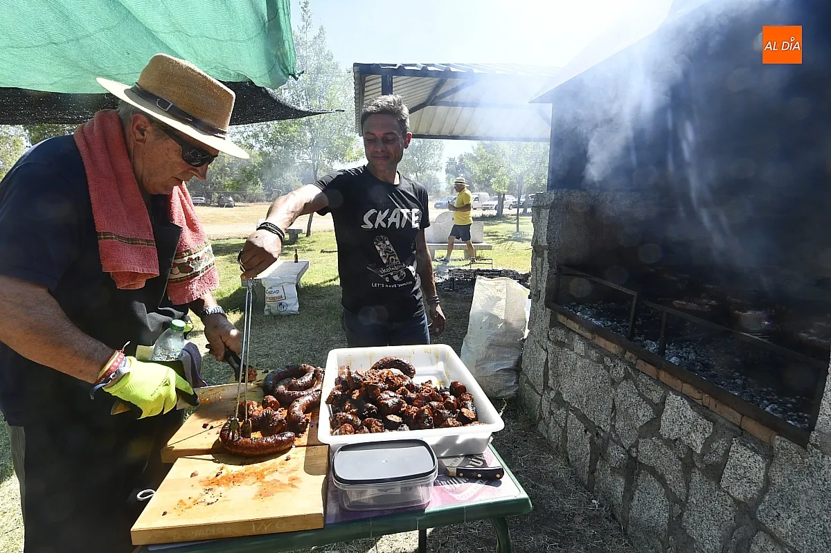 Paella popular en Diosleguarde/ Fotos: Adrián M.Pastor