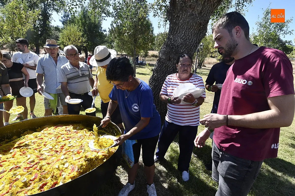Paella popular en Diosleguarde/ Fotos: Adrián M.Pastor