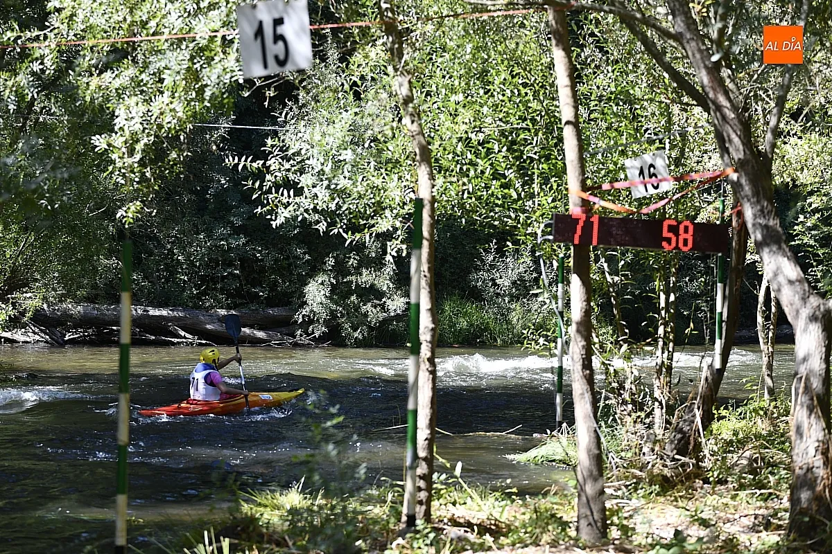 Campeonato Slalom y Descenso de CyL en el Río Águeda/ Fotos: Adrián M.Pastor