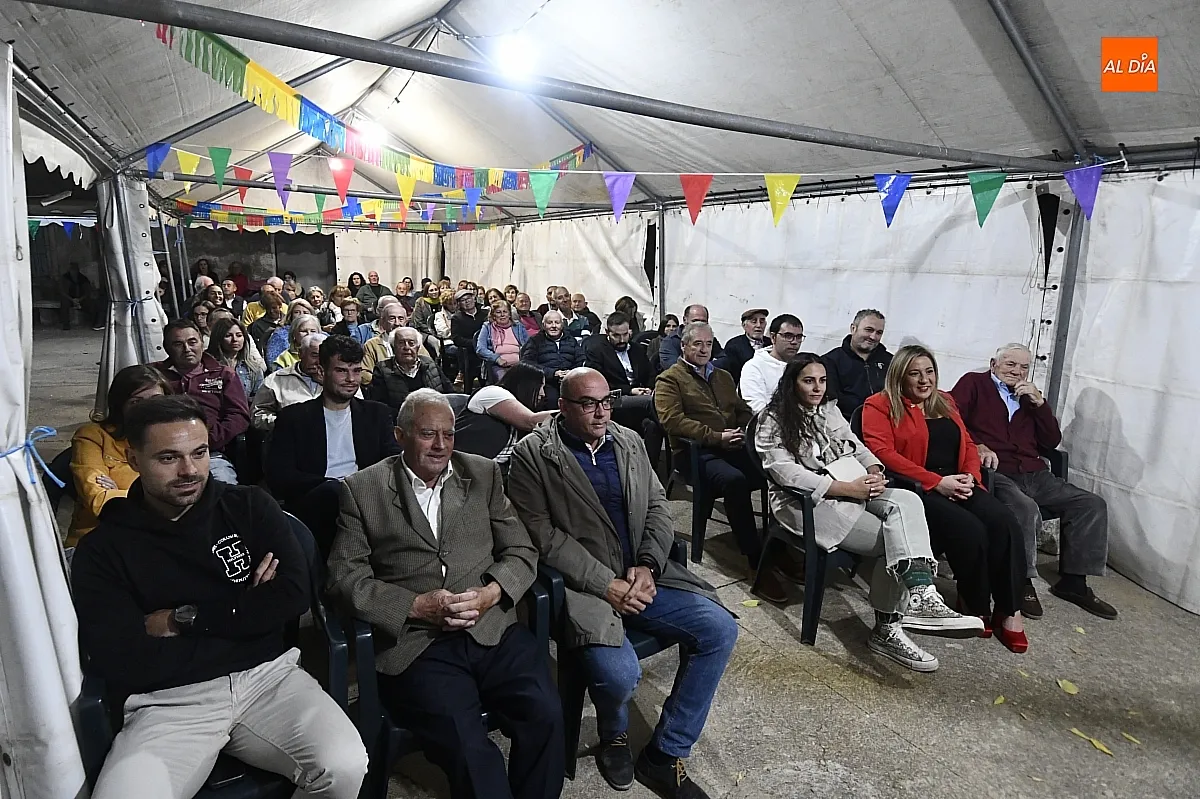 Foto 2 - Paco Ca&ntilde;amero ensalza la &ldquo;nobleza, fuerza y valor&rdquo; que guarda Pedrotoro &ldquo;en cada casa y cada vecino&rdquo;