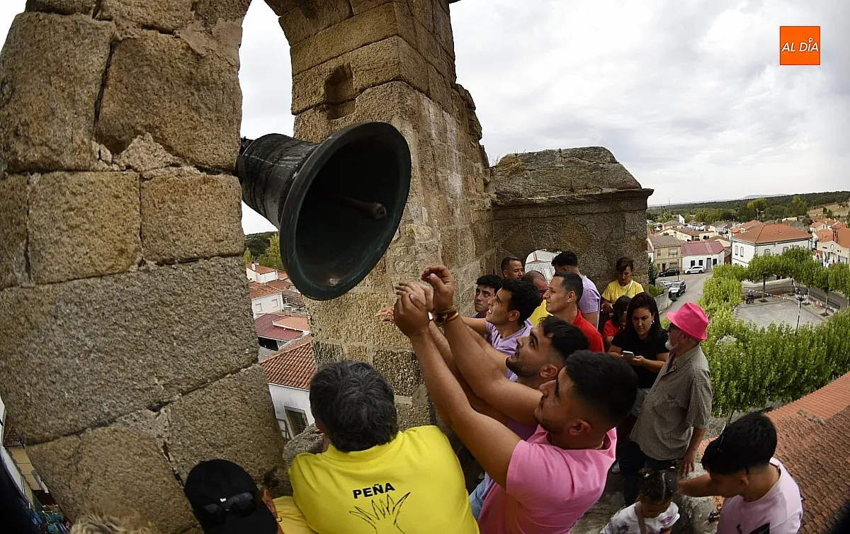 Repique de campanas y pregón fiestas de San Lino Espeja/ Fotos: Adrián M.Pastor