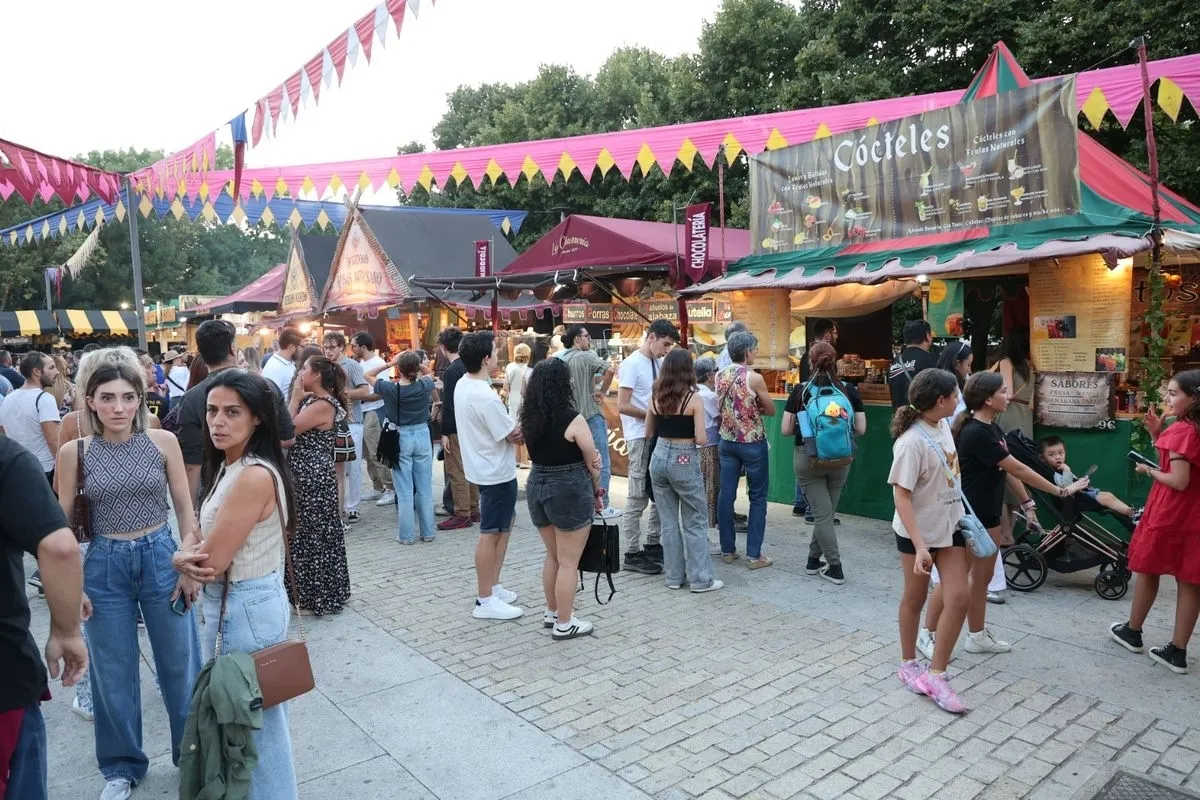 Gran ambiente en la última jornada del mercado medieval | FOTOS: David Sañudo