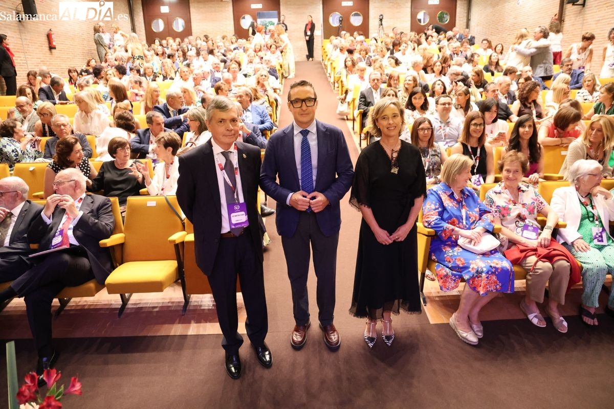 Facultad de Farmacia USAL: 50 aniversario con 500 personas
