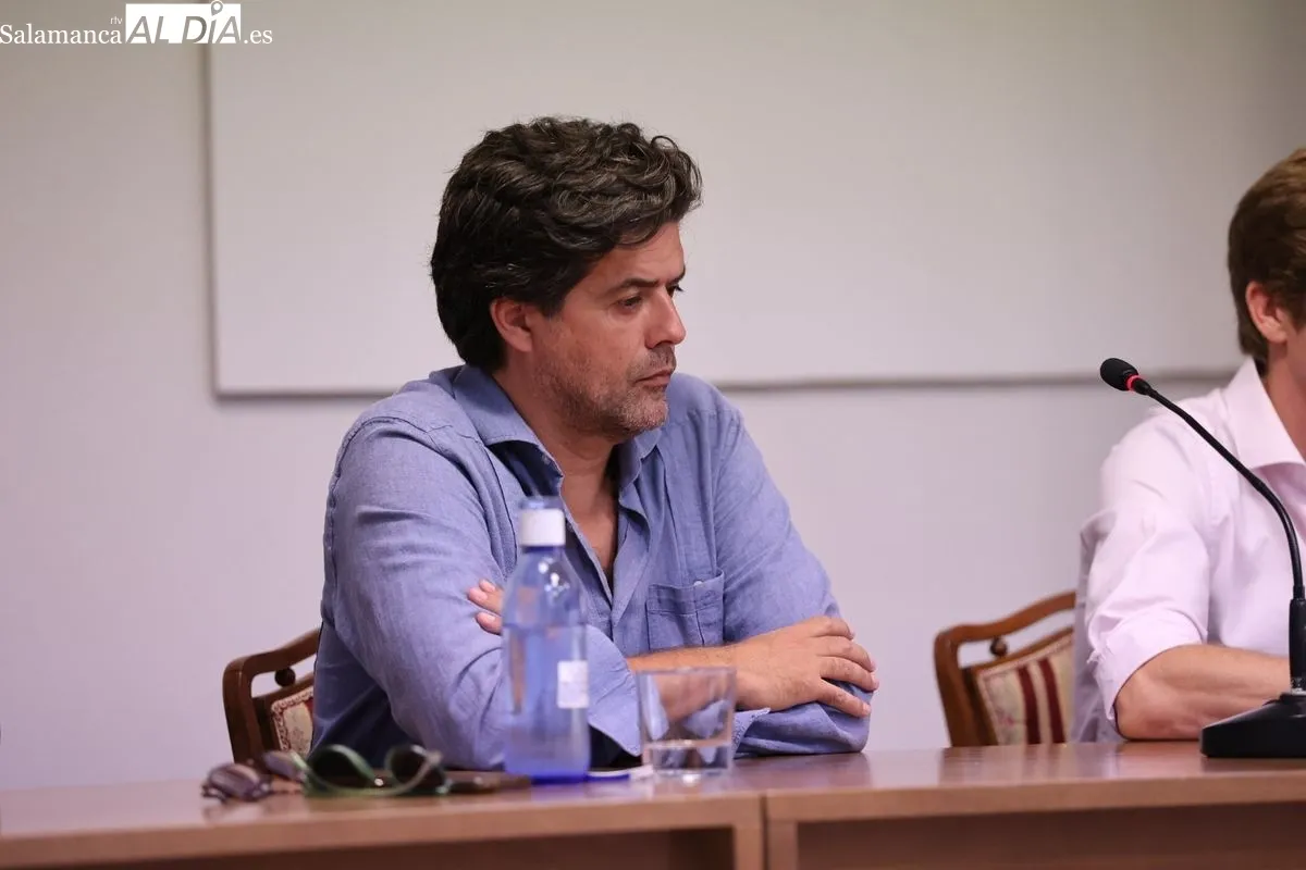 Primera jornada de los coloquios taurinos en el Casino de Salamanca | FOTOS: David Sañudo