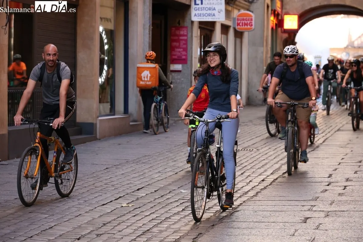Salamanca pedalea en una exitosa jornada del Día de la Bici | FOTOS: David Sañudo 