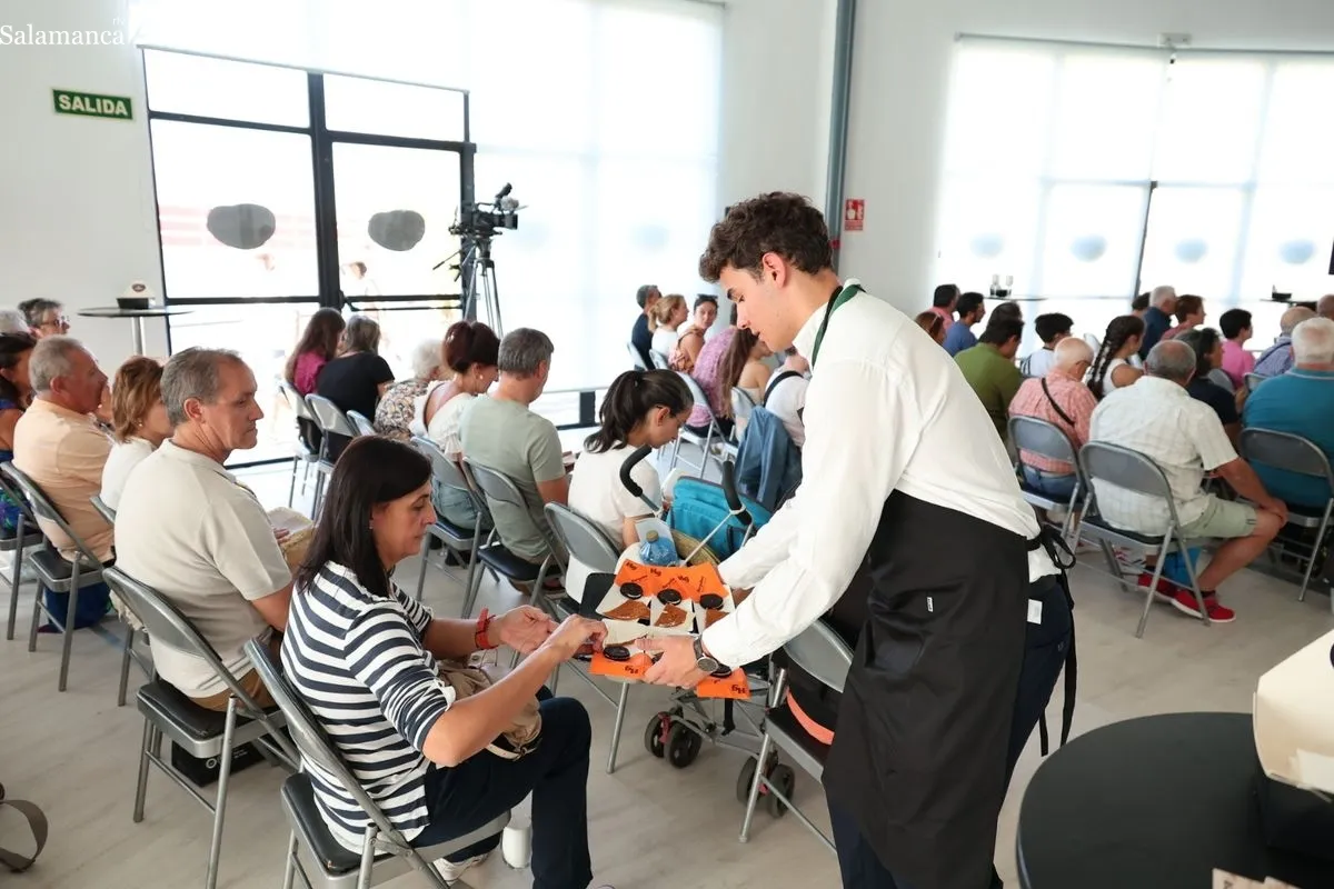 Productores y hosteleros se unen para mostrar la riqueza gastronómica de Salamanca | fotos: David Sañudo 