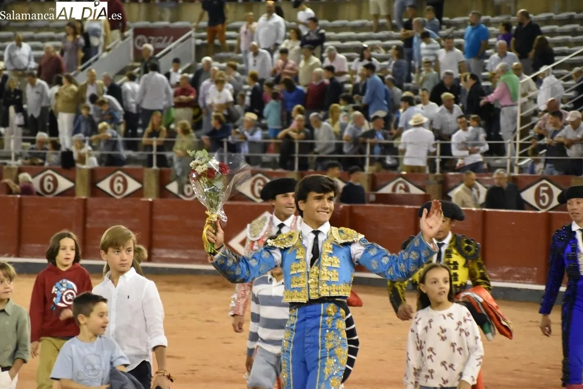 Triple Puerta Grande en un inicio de feria festivo | FOTOS: Miguel González 