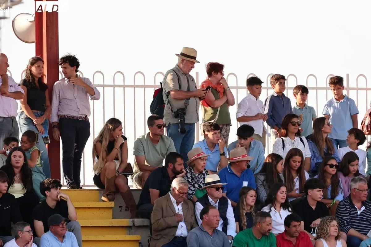 Jóvenes promesas del toreo se citan en una clase práctica de Salamaq | FOTOS: David Sañudo 