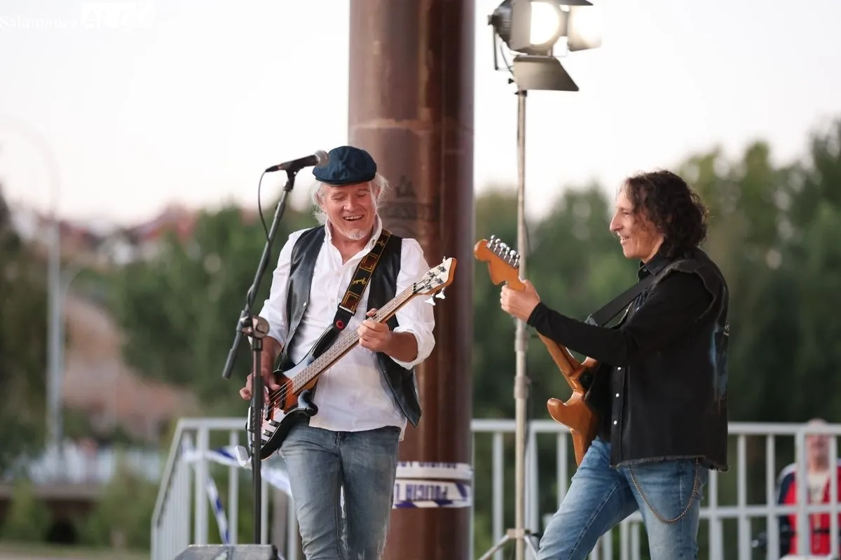 El rock de Nessa da el pistoletazo de salida a los conciertos locales de las Ferias de Salamanca | FOTOS: David Sañudo