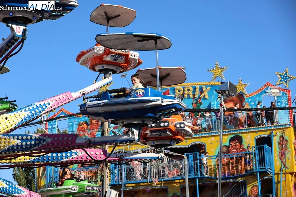El Día del Niño desata la alegría en las atracciones de la Aldehuela | FOTOS: David Sañudo 