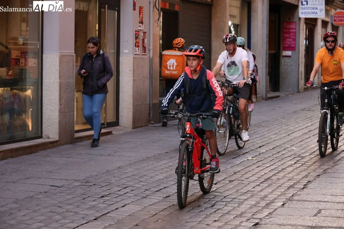 Salamanca pedalea en una exitosa jornada del Día de la Bici | FOTOS: David Sañudo 