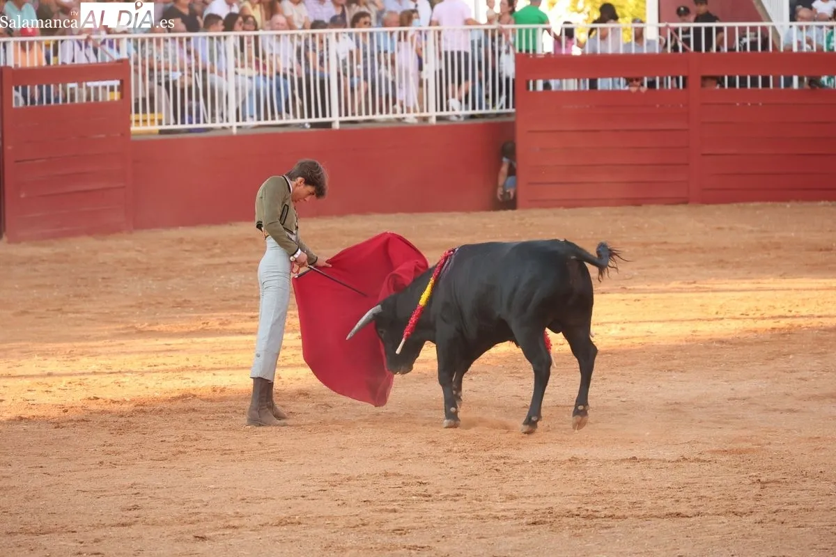 El futuro del toreo salmantino se examina ante seis novillos de Esteban Isidro en Salamaq | FOTOS: David Sañudo