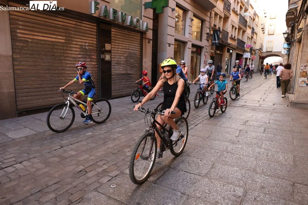 Salamanca pedalea en una exitosa jornada del Día de la Bici | FOTOS: David Sañudo 