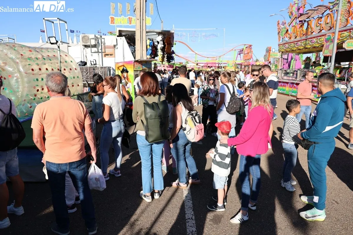 El Día del Niño desata la alegría en las atracciones de la Aldehuela | FOTOS: David Sañudo 