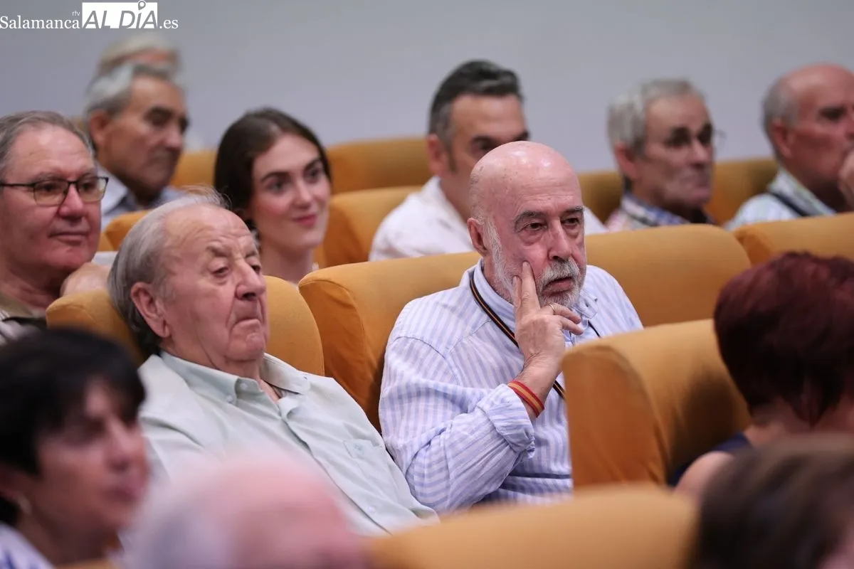 Primera jornada de los coloquios taurinos en el Casino de Salamanca | FOTOS: David Sañudo