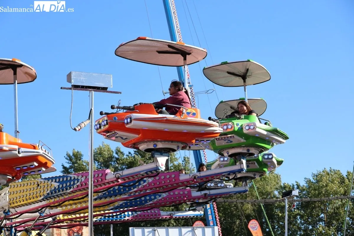 El Día del Niño desata la alegría en las atracciones de la Aldehuela | FOTOS: David Sañudo 