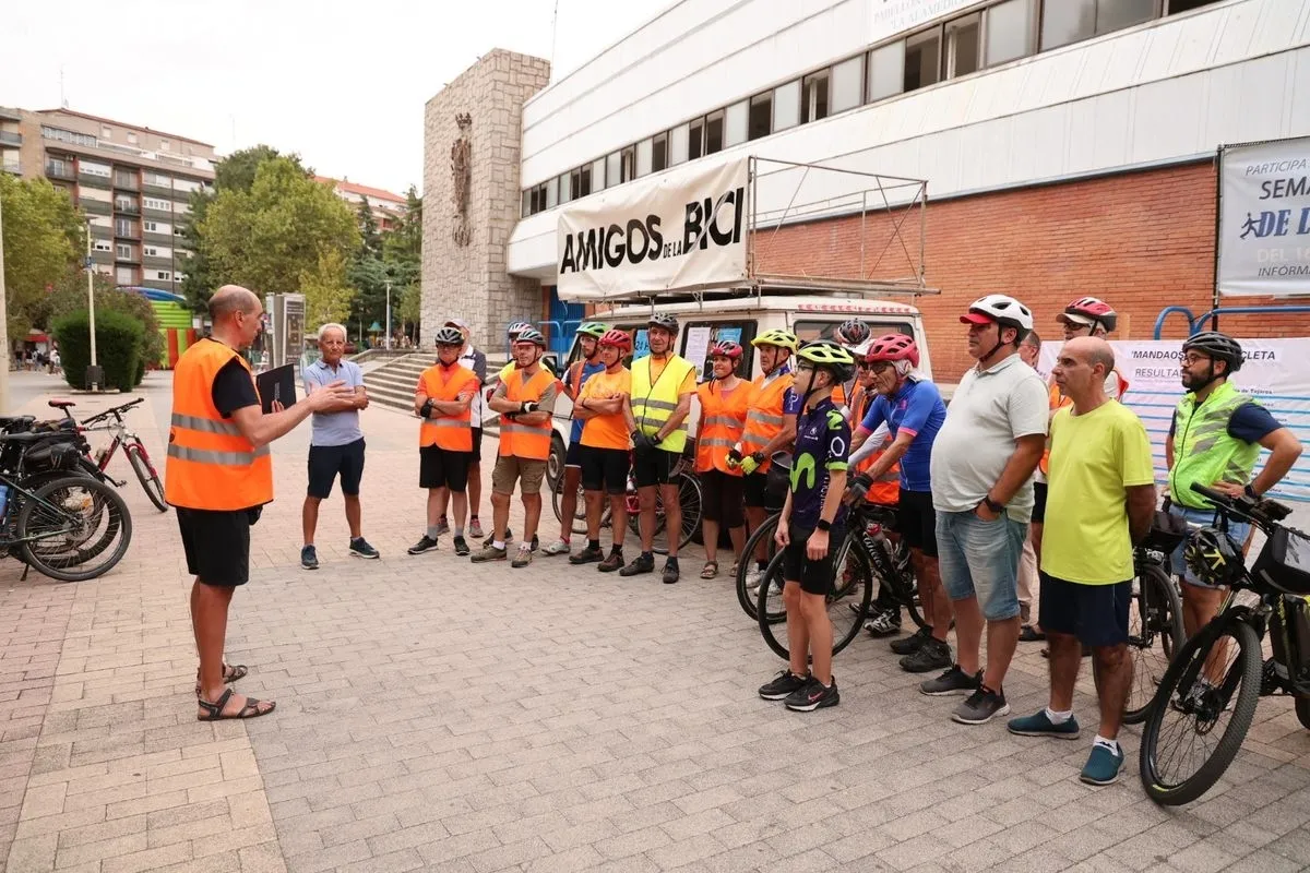 Amigos de la Bici da el pistoletazo de salida a sus '24 horas de bici' desde el Parque de la Alamedilla | FOTOS: David Sañudo