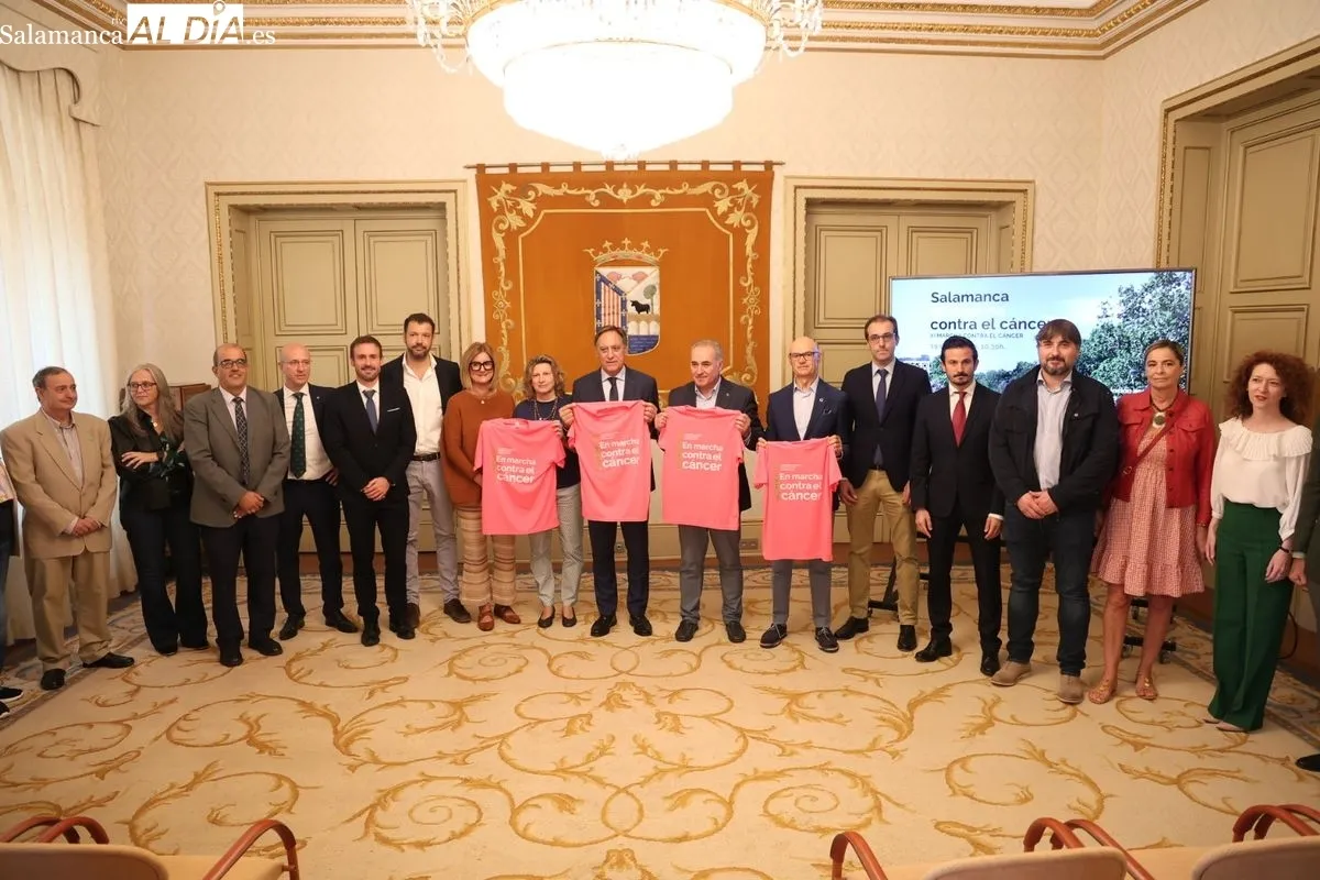 Presentación  en elAyuntamiento de la Marcha Contra el Cáncer Salamanca. Foto de David Sañudo