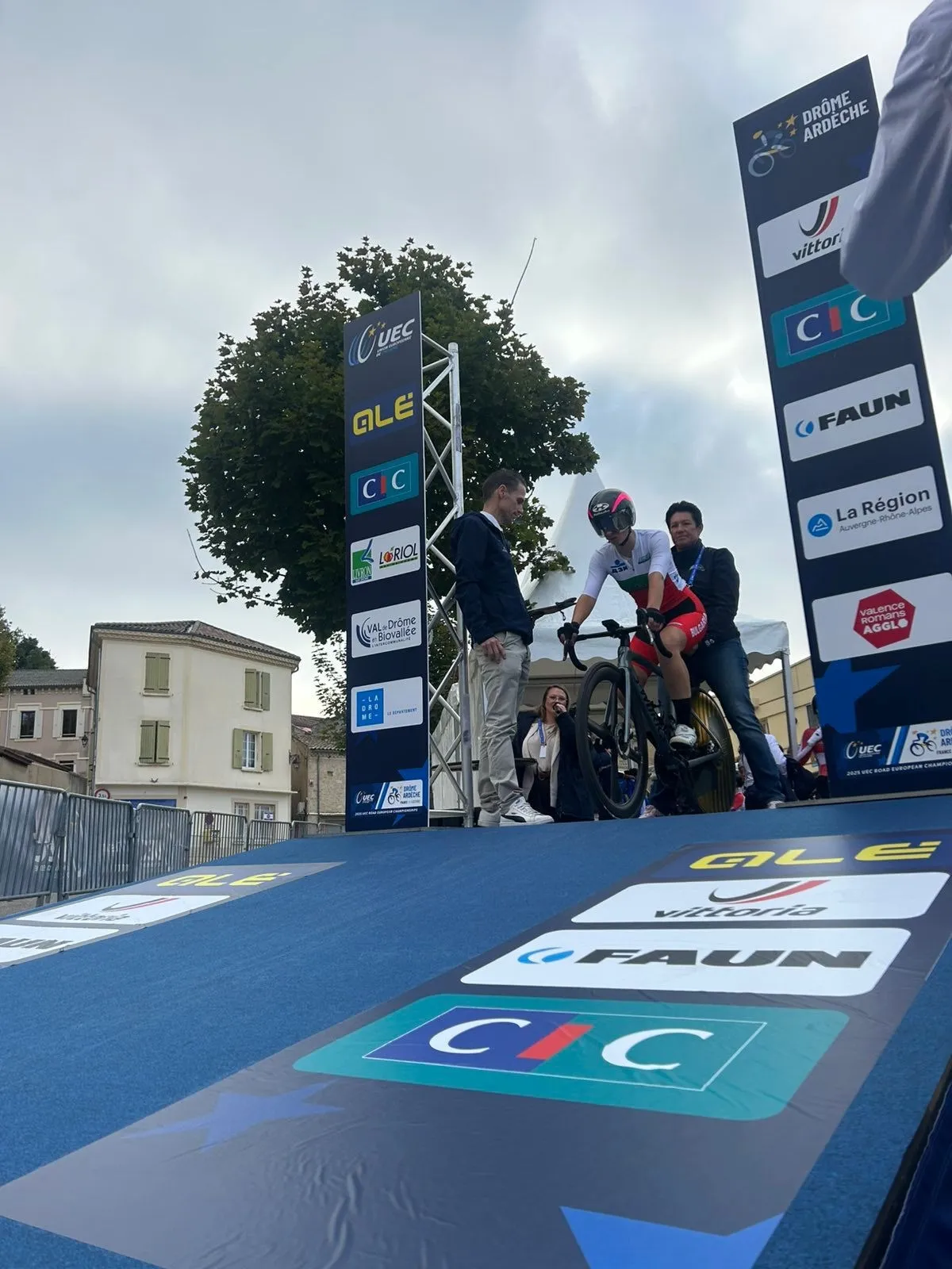 Foto 2 - El HyD - Ciudad de Salamanca compite en el Europeo junior y logra un 'top 5' en el Trofeo Las Mestas