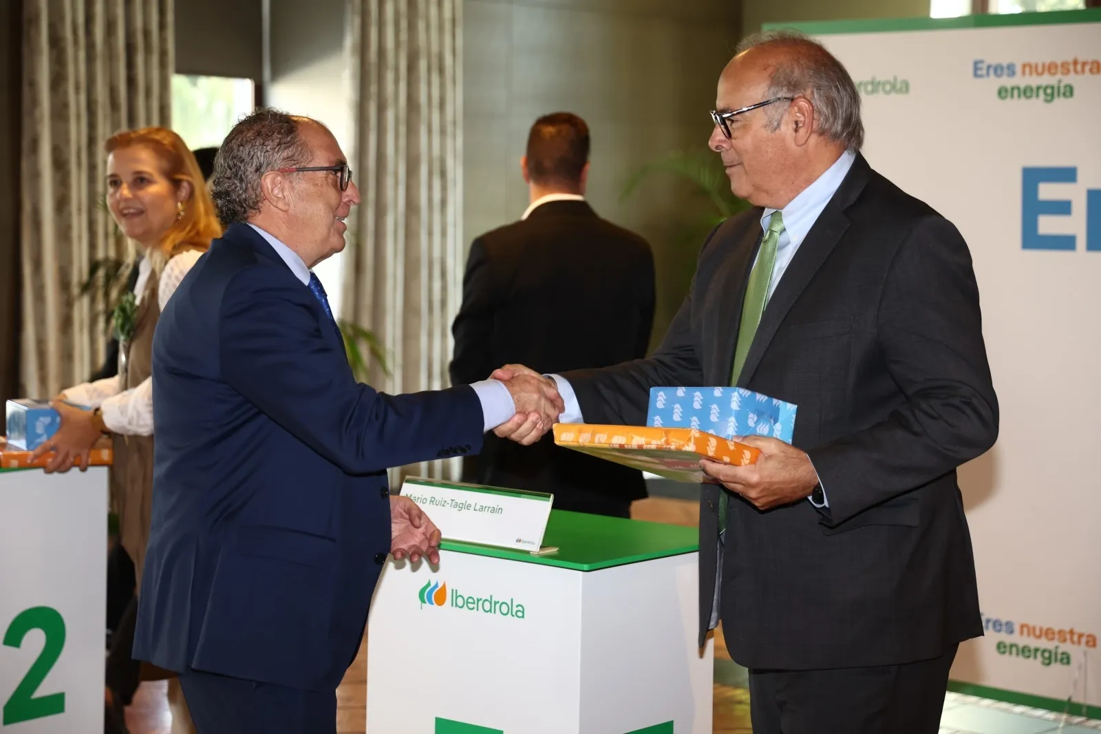 Foto 4 - Iberdrola rinde homenaje a 65 de sus empleados m&aacute;s veteranos en Castilla y Le&oacute;n