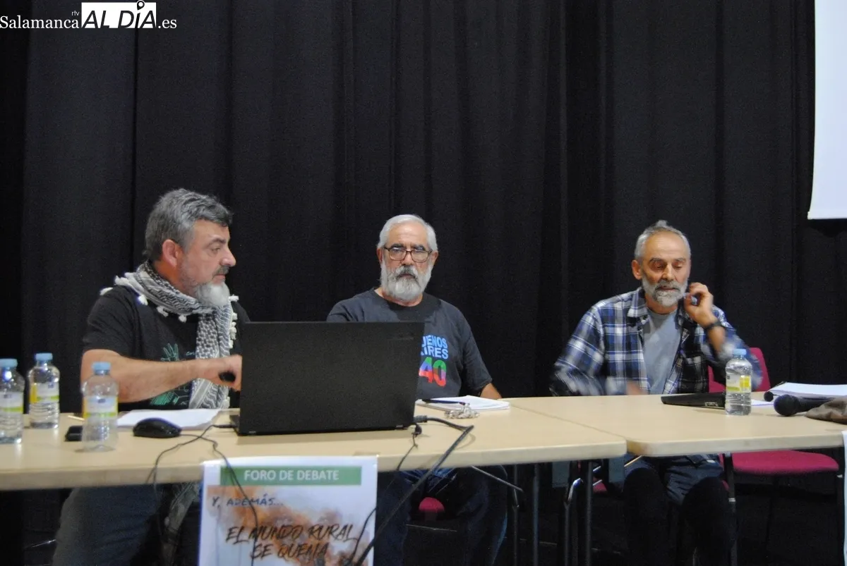 La jornada estaba organizada por el Ayuntamiento de Monleras y contó con una buena afluencia de público e intervenciones estremecedoras  