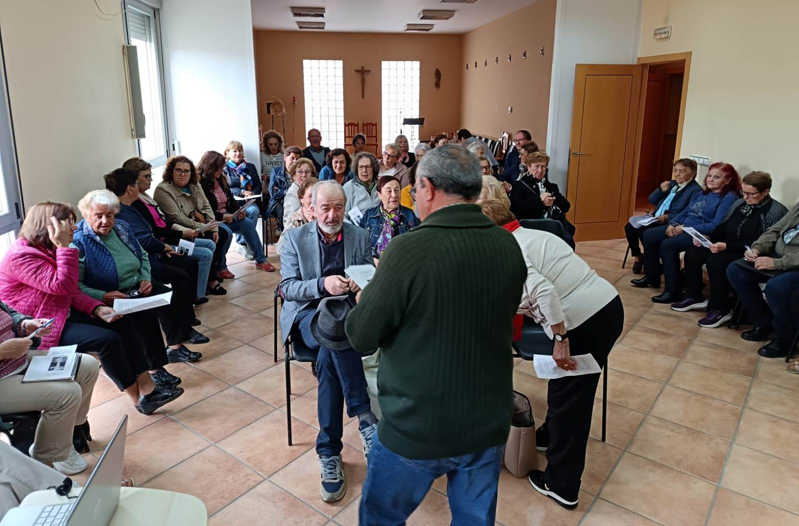 Fuenteguinaldo alberga el retiro de inicio de curso del Arciprestazgo de Águeda