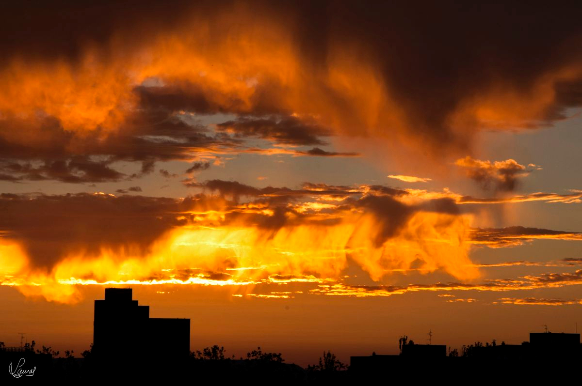 Amanecer desde el barrio del Zurguén en Salamanca