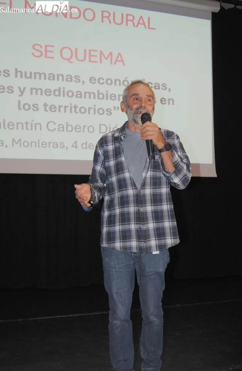 La jornada estaba organizada por el Ayuntamiento de Monleras y contó con una buena afluencia de público e intervenciones estremecedoras  