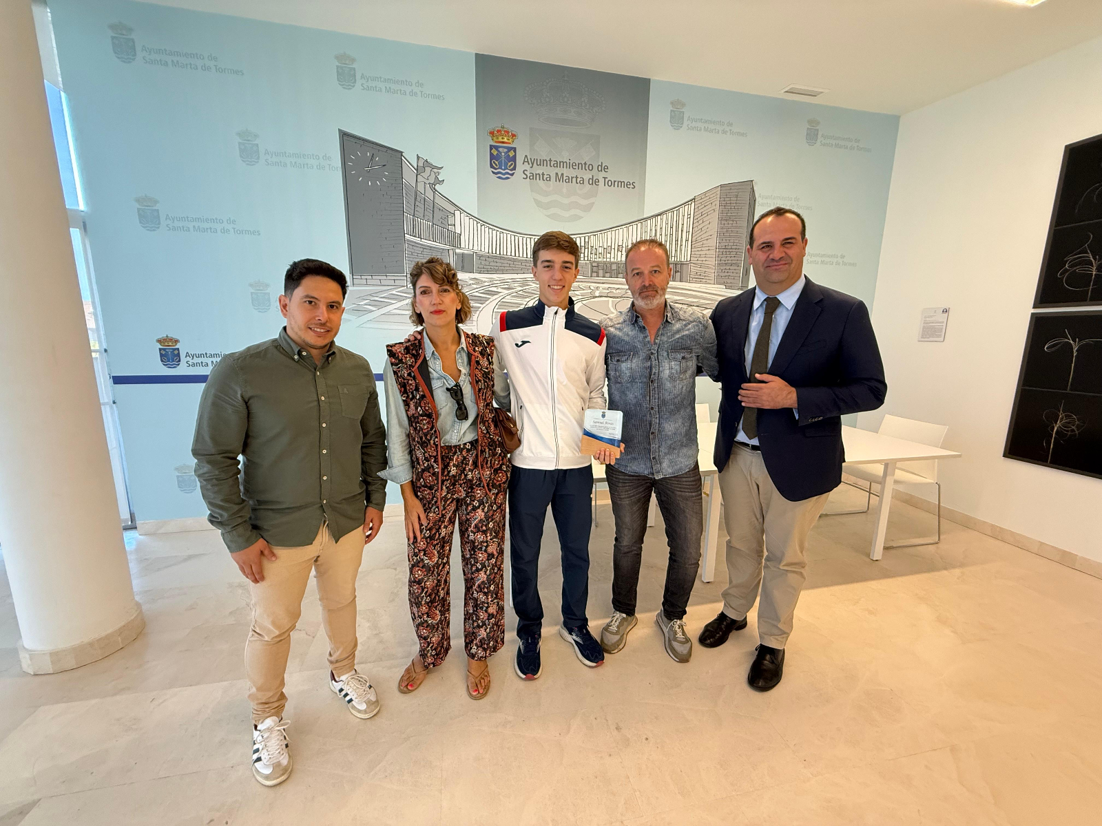 Santa Marta homenajea a Samuel Rivas, campeón del mundo de pádel