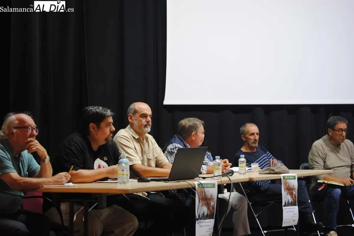 La jornada estaba organizada por el Ayuntamiento de Monleras y contó con una buena afluencia de público e intervenciones estremecedoras  