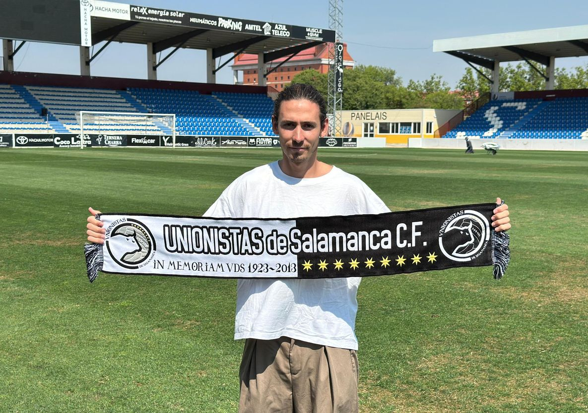 El jugador de Unionistas Aarón Piñán recibe el alta médica